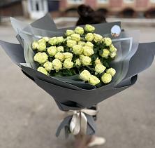 Букет Белые кустовые розы Солинеро в Тимонино