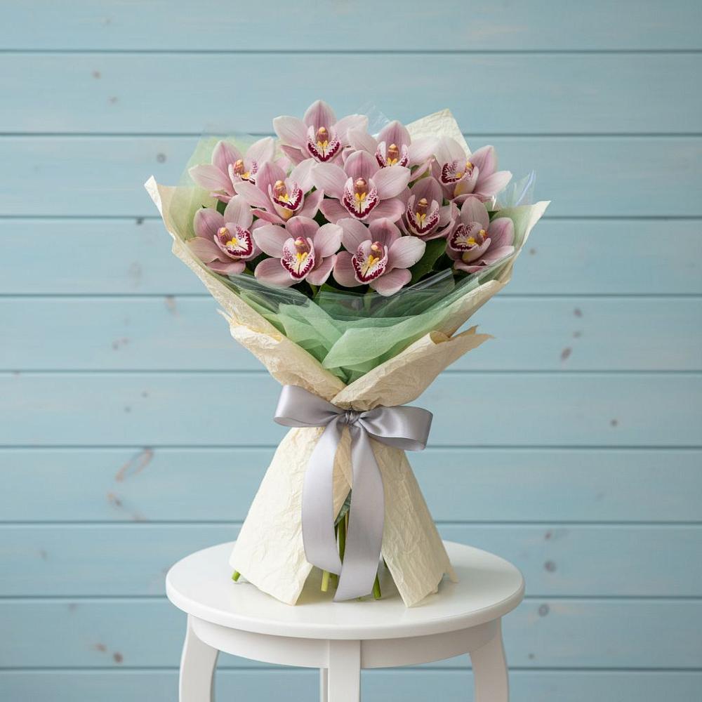 Букет цветов из: Орхидеи и Розы в Тимонино