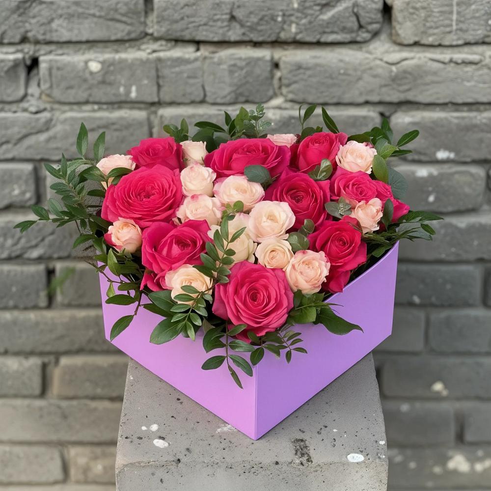 Цветочная композиция из Розы в коробке в Тимонино