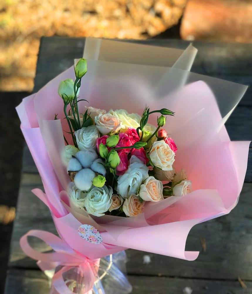 Букет цветов из: Розы и Лизиантусы в Тимонино