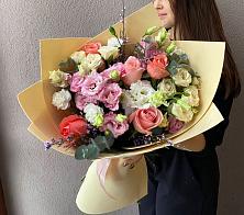 Букет цветов из:  Розы, Лизиантусы и Гвоздики #REPLACE_PRED# Тимонино