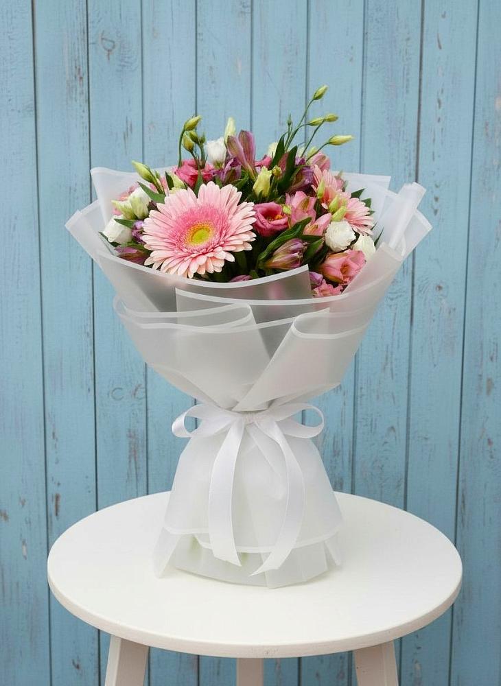 Букет цветов из: Герберы, Альстромерии и Лизиантусы в Тимонино