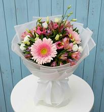 Букет цветов из:  Герберы, Альстромерии и Лизиантусы #REPLACE_PRED# Тимонино