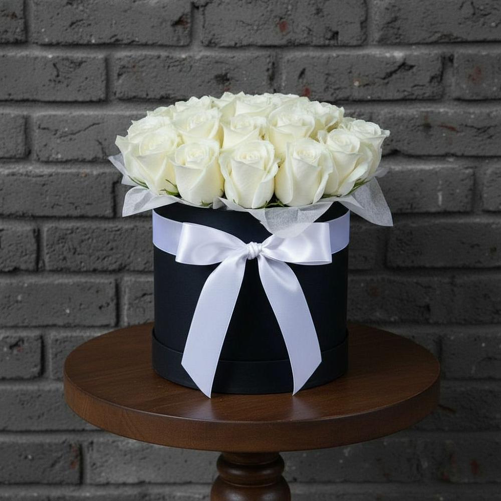 Цветочная композиция из Розы в шляпной коробке в Тимонино