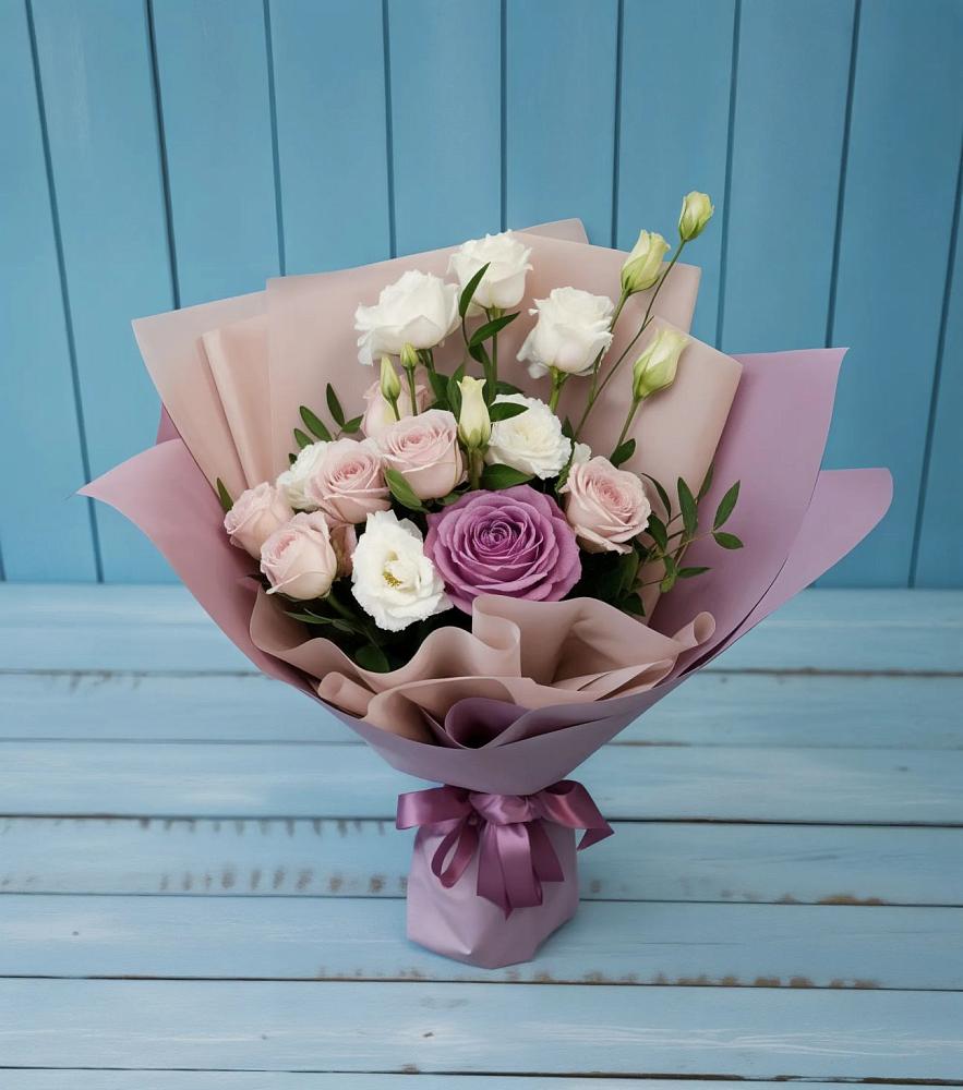 Букет цветов из: Розы и Лизиантусы в Тимонино